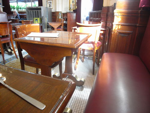 Deux_magots_vide