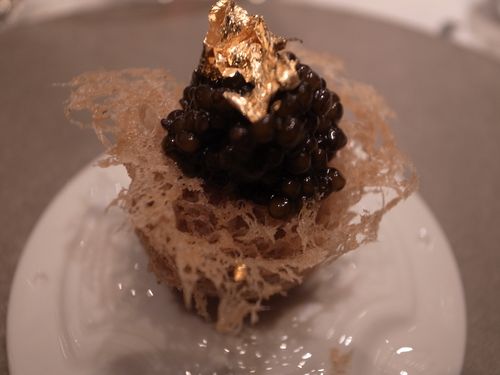 Hong Kong, Bo, caviar chinois